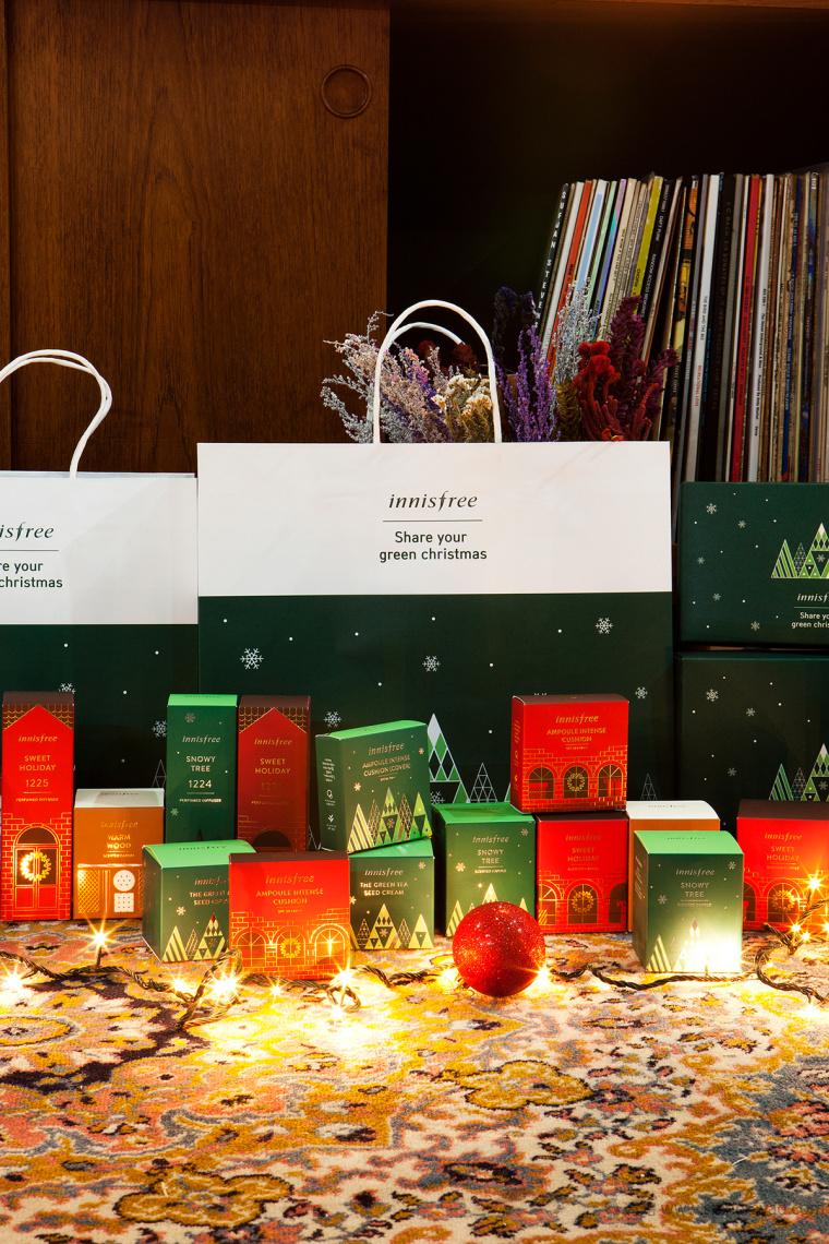 12上海包裝設(shè)計(jì)公司-韓國(guó) Innisfree 女性化妝品護(hù)膚品品牌圣誕節(jié)日裝包裝設(shè)計(jì)