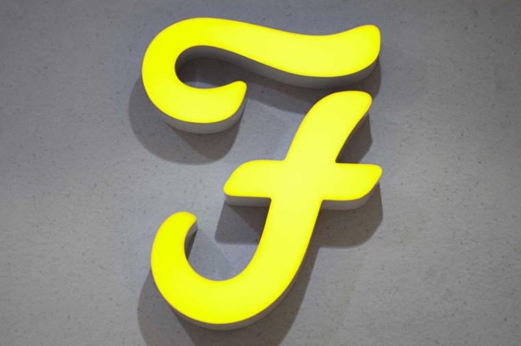 法國 Farah 男裝品牌logo設(shè)計(jì)-上海服裝logo設(shè)計(jì)公司2