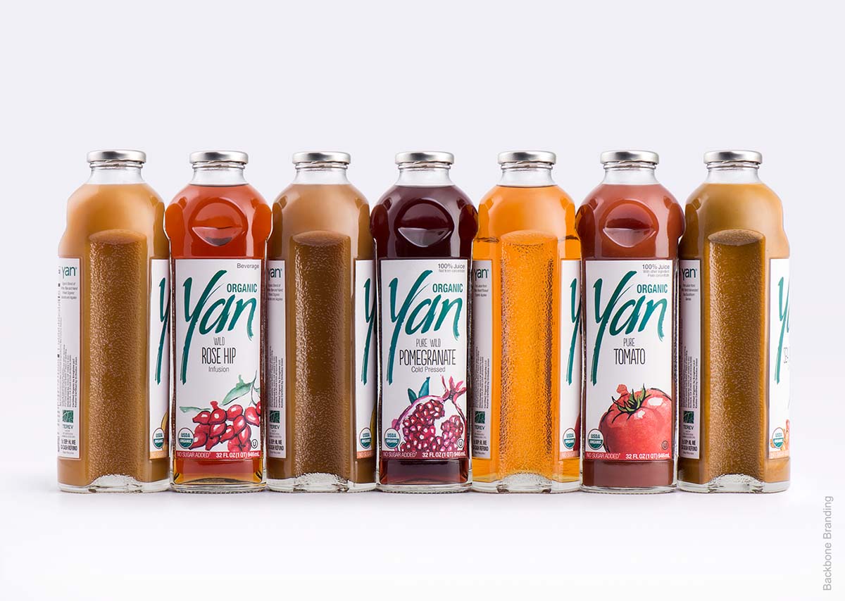 被咬了一口的Yan天然健康有機果汁飲料產品包裝設計瓶型設計