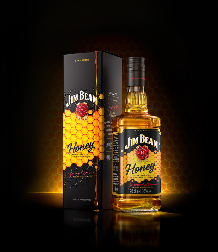 金黃色六邊形圖案 Jim Beam 蜂蜜包裝設(shè)計(jì)，極具食欲感