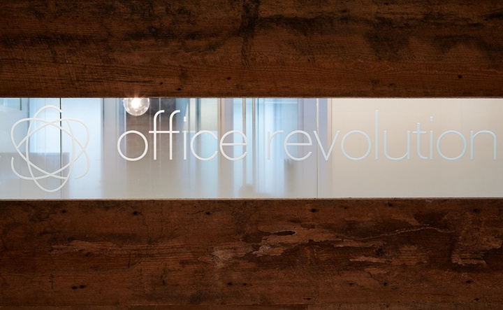 Office Revolution 辦公室空間環境裝修設計--logo墻-上海品牌設計公司 Office Revolution 辦公室空間環境裝修設計--logo墻-上海品牌設計公司