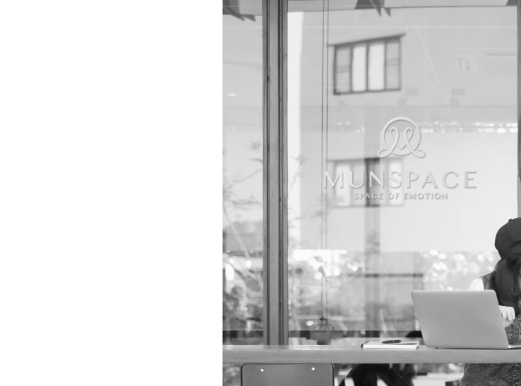 MUNSPACE咖啡（店）品牌形象設(shè)計(jì)logo設(shè)計(jì)，簡(jiǎn)約心形符號(hào)+字母M