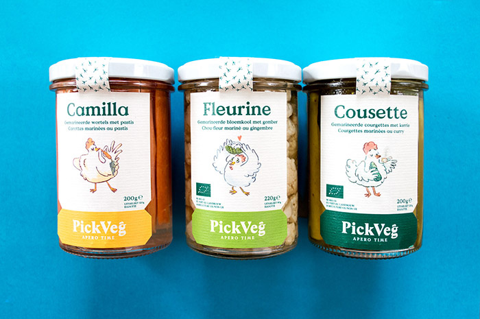 PickVeg 開胃咸菜泡菜休閑食品包裝設計，減輕生活壓力的小雞嘻哈插畫風格