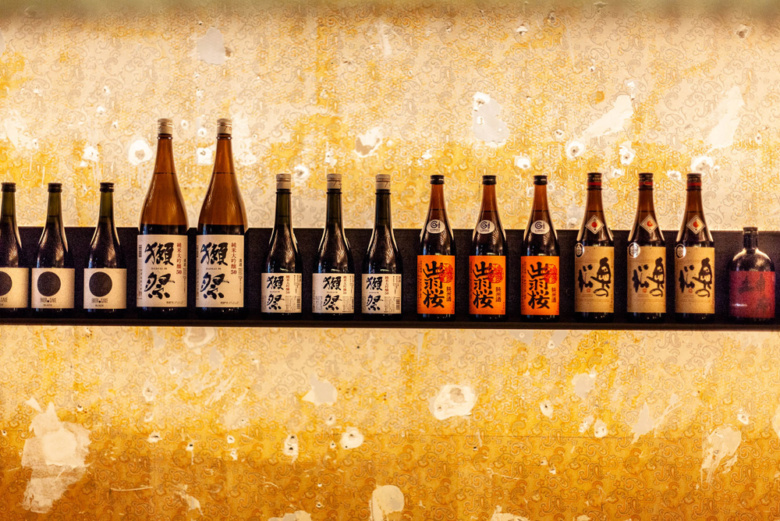 MRDK的Ryu餐廳餐飲空間設計，充滿藝術的頂部裝飾藝術