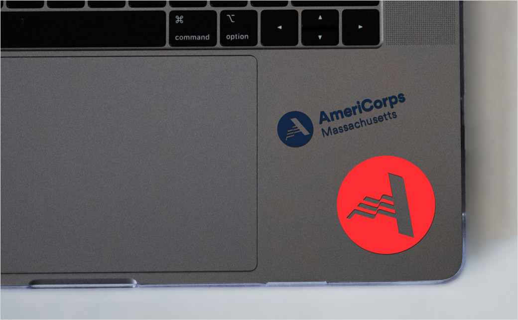 AmeriCorps 美國國家社區(qū)服務(wù)公司品牌logo設(shè)計與vi設(shè)計，字母A+美國國旗