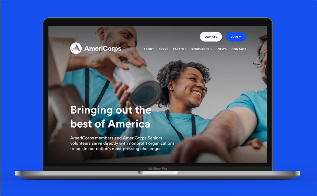 AmeriCorps 美國國家社區(qū)服務(wù)公司品牌logo設(shè)計與vi設(shè)計，字母A+美國國旗