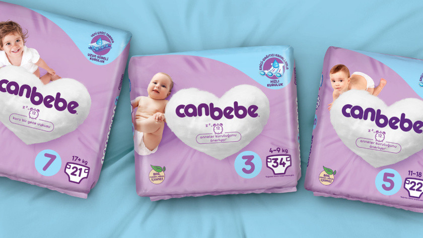 Canbebe 坎貝嬰兒尿布包裝設(shè)計(jì)，一團(tuán)心形的棉花圖案+嬰兒照片