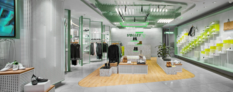 volley 休閑運動鞋專賣店店鋪空間設計，活力綠色+通透玻璃貨架設計