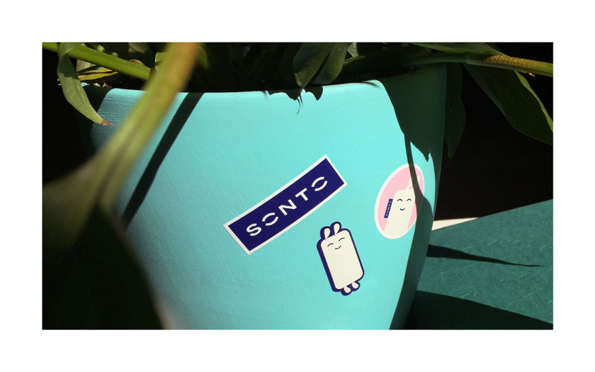 Sonto兒童床墊品牌vi視覺形象識別設計，源自床墊造型的可愛二維卡通設計