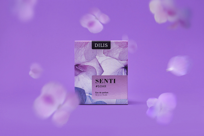 Dilis化妝品包裝設(shè)計(jì)——花朵花瓣的特寫鏡頭