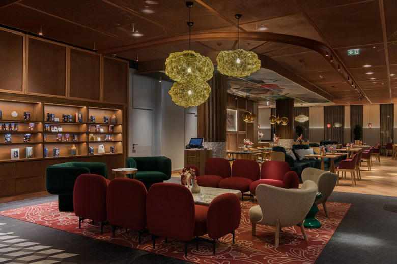 高級沙加爾餐廳餐飲室內空間設計，藝術與奢華風格