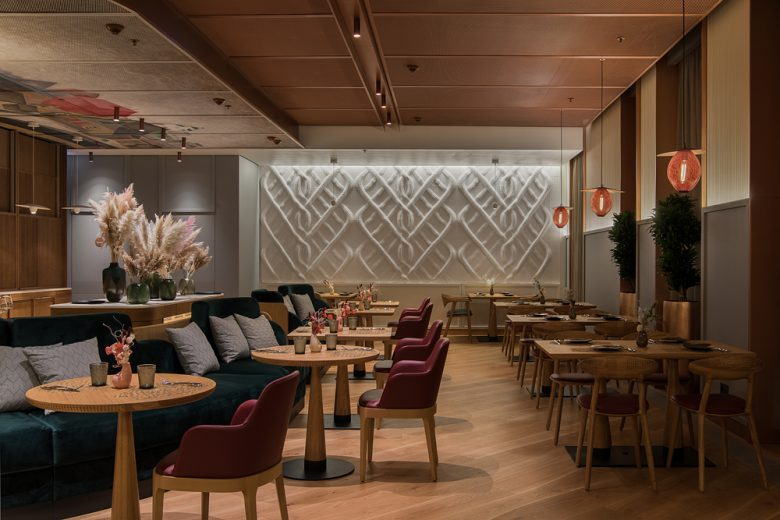 高級沙加爾餐廳餐飲室內空間設計，藝術與奢華風格