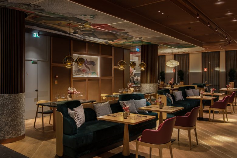 高級沙加爾餐廳餐飲室內空間設計，藝術與奢華風格