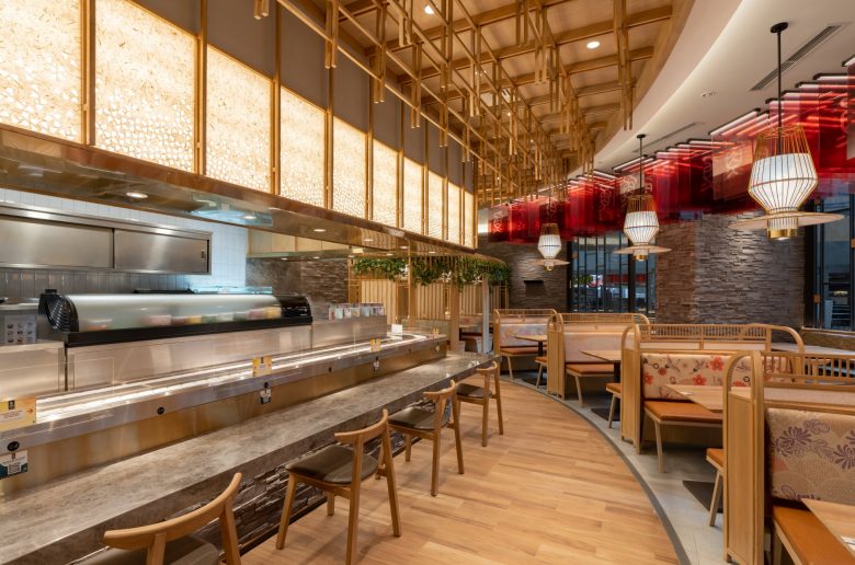 Sushi Tei 日式壽司餐廳餐飲店鋪室內空間設計“自然原木喜慶”風格