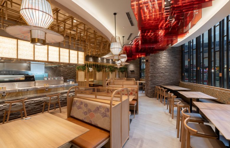Sushi Tei 日式壽司餐廳餐飲店鋪室內空間設計“自然原木喜慶”風格