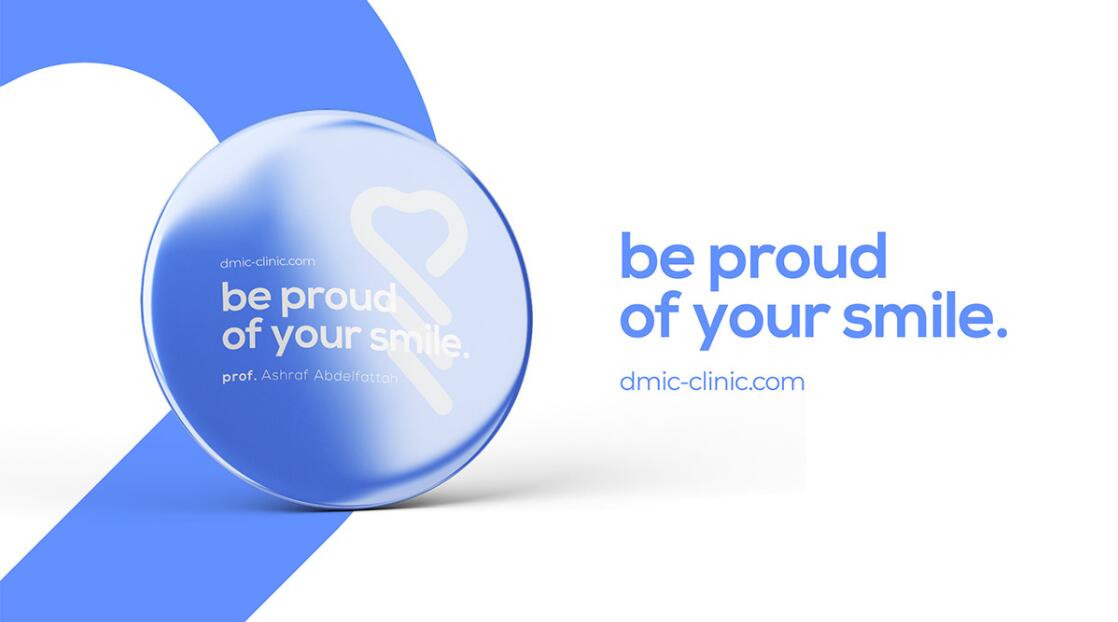 DMIC 亞科診所品牌logo-vi設計，明亮輕藍紫色搭配略灰色