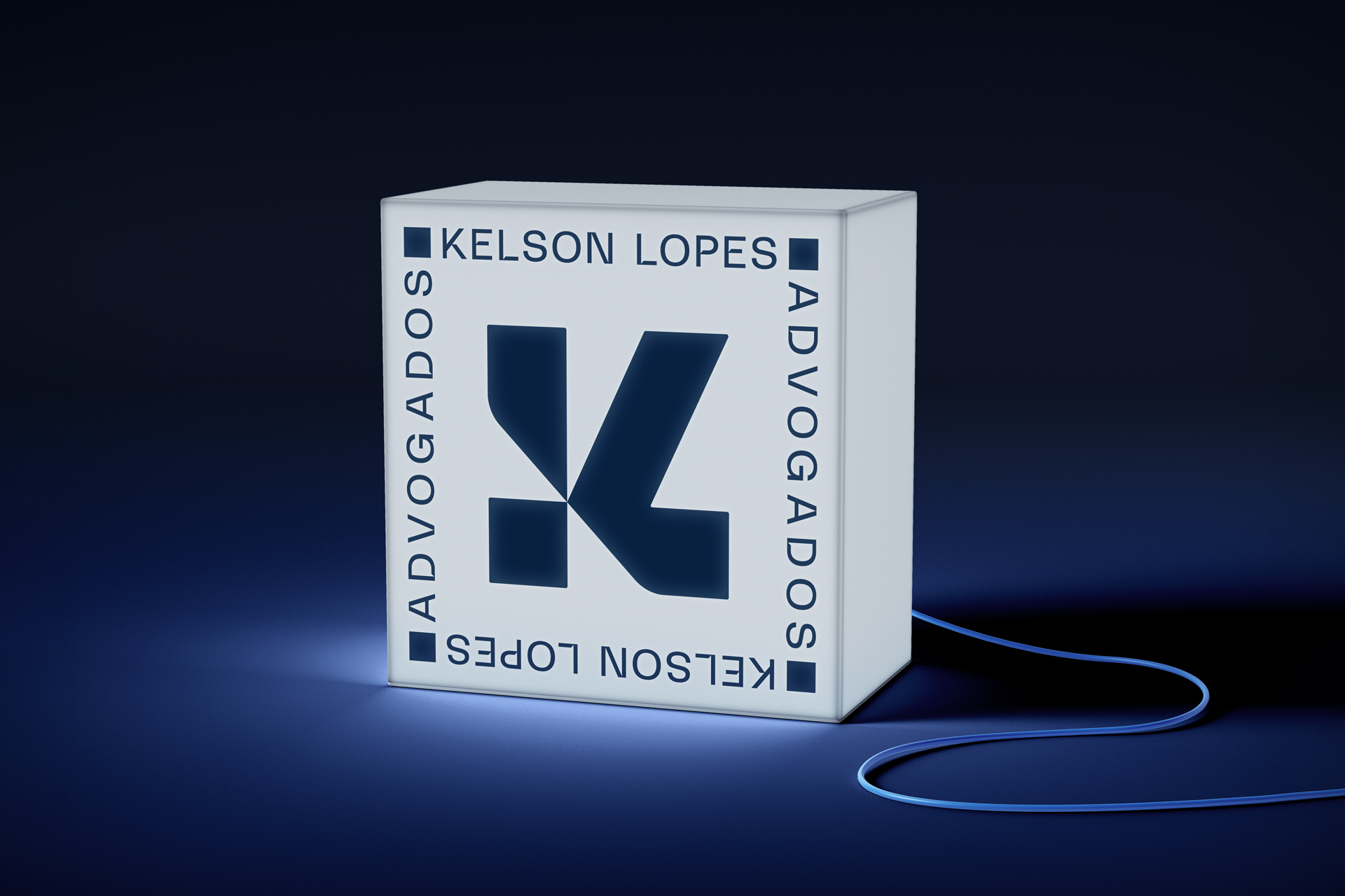 Kelson Lopes律師事務所品牌logo設計vi設計，正方形字母kL結合logo與海軍藍灰配色-品牌燈箱