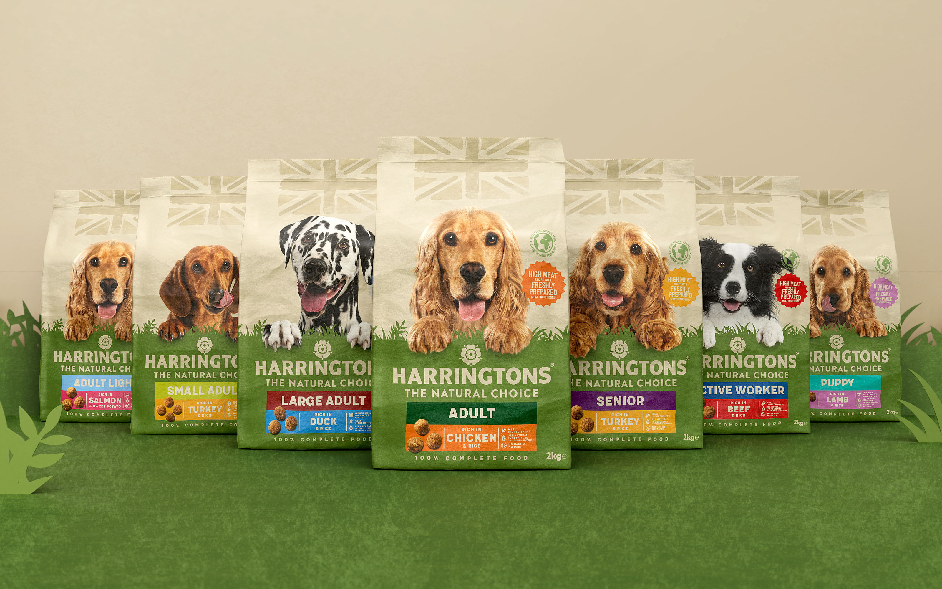 Harringtons哈靈頓貓糧狗糧寵物食品包裝設(shè)計，“草地動物”視覺貫穿所有包裝