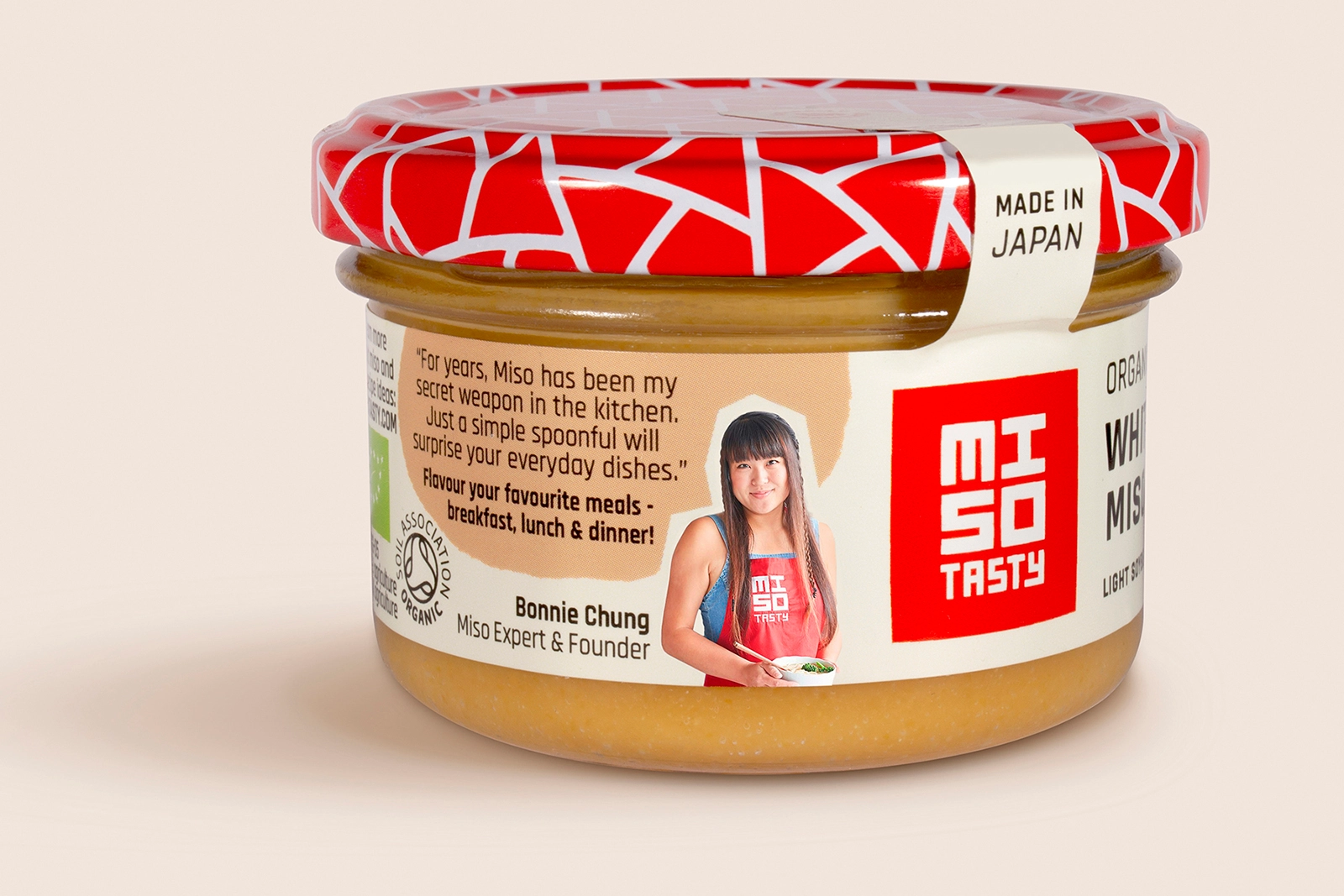 Miso Tasty日式味增調味品包裝設計，突出品牌logo與三角組合圖案識別元素