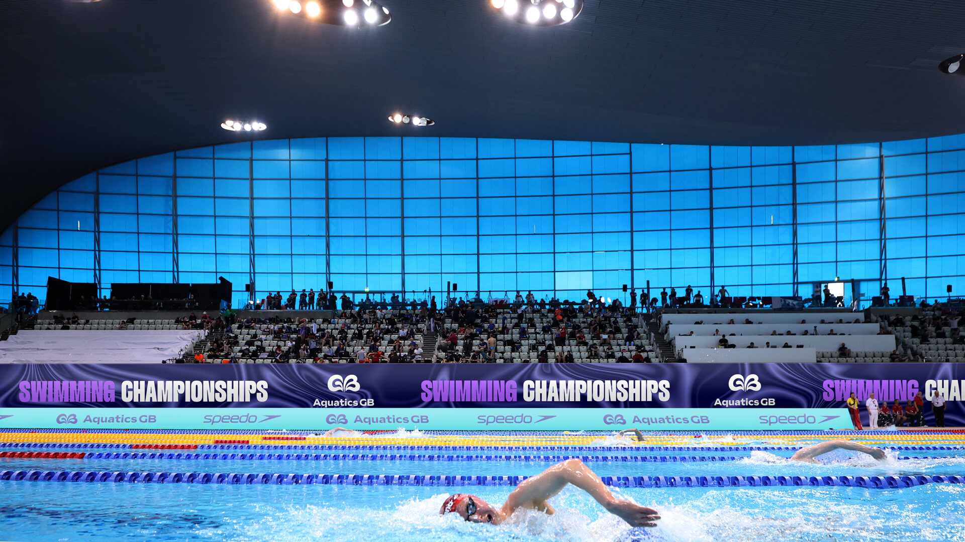 Aquatics GB英國水上運動協會品牌起名與品牌形象vi設計，水花GB字母logo設計